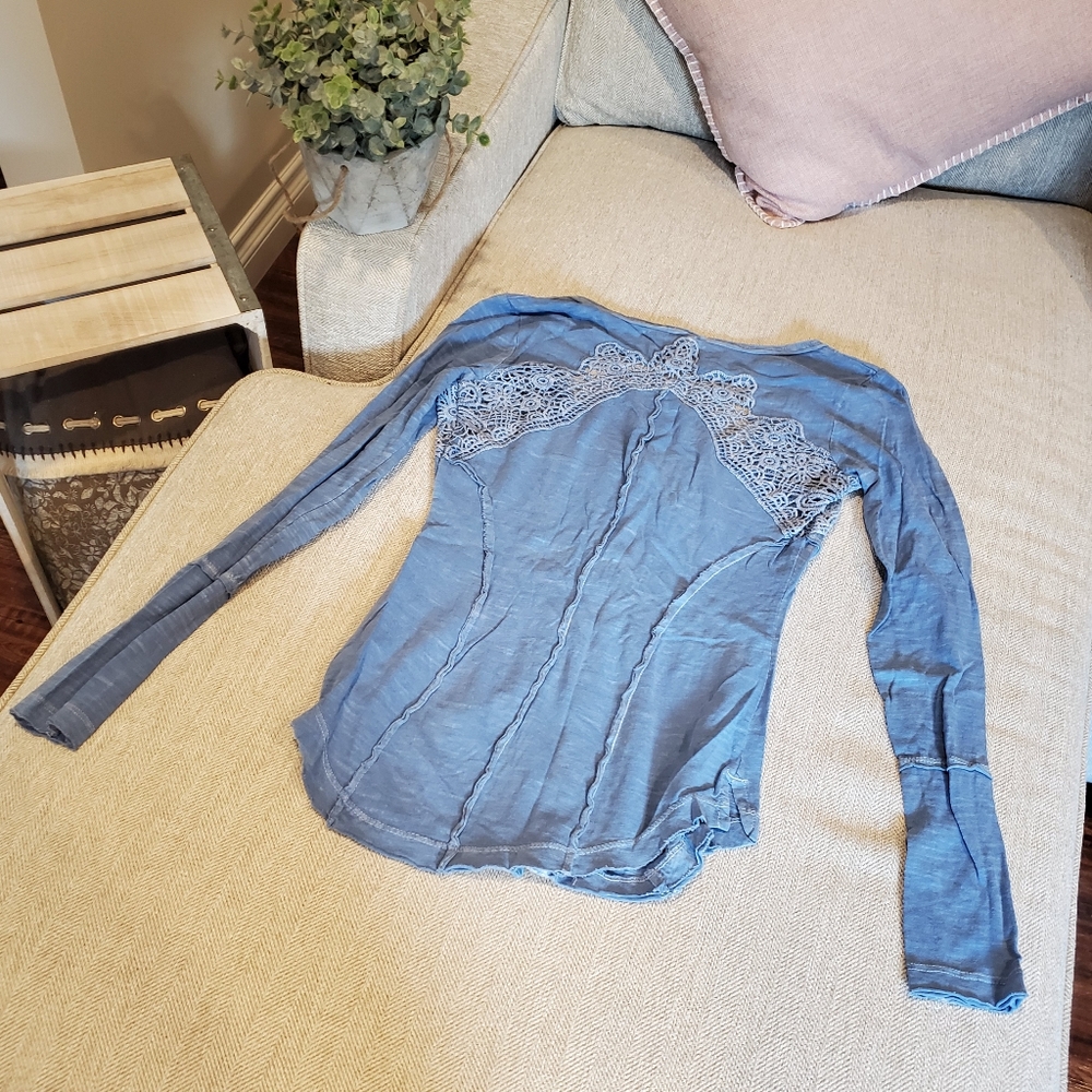Free People Sky Blue Lace-Shoulder Henley Long Sleeve Top - Picture 6 of 10